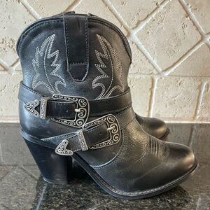 dingo Black Leather Western Ankle Booties with Decorative Buckles